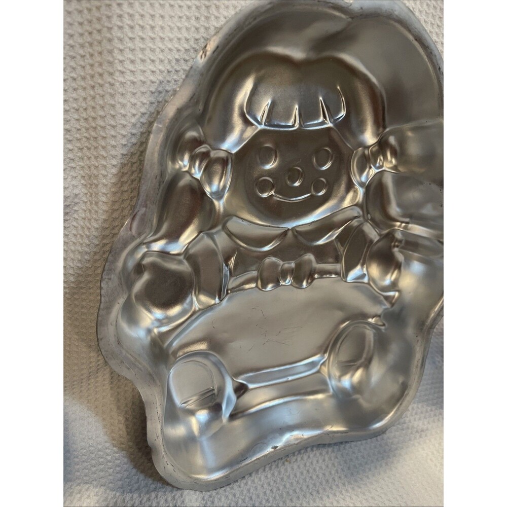 Wilton Cake Pan Mold BABY DOLL #2105-573 Aluminum 2000 Vintage
